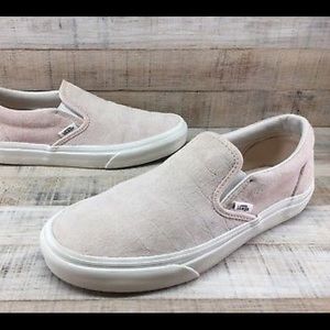 Vans Classic Slip Ons in Iced pink/blush suede